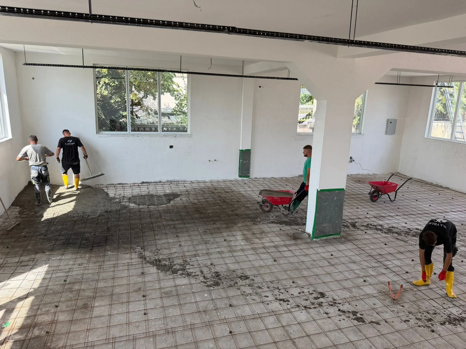 Die Halle von SwiKosCon während des Umbaus